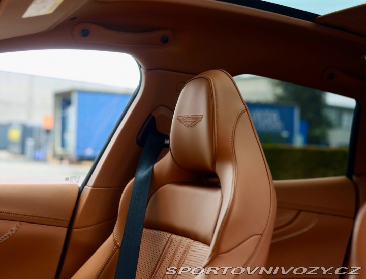 Aston Martin DBX 707, 4.0 V8 707PS | Mino 2025