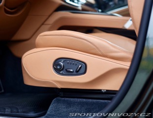 Aston Martin DBX 707, 4.0 V8 707PS | Mino 2025