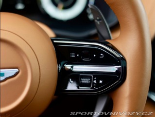 Aston Martin DBX 707, 4.0 V8 707PS | Mino 2025