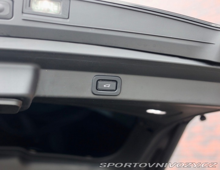 Ostatní značky Ostatní modely Land Rover Range Rover Sport  3.0 V6 ehybrid 324 KW, D 2022