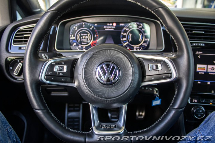 Volkswagen Golf Variant  GTD 2.0 TDI DSG 2017