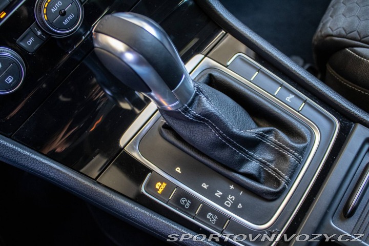 Volkswagen Golf Variant  GTD 2.0 TDI DSG 2017