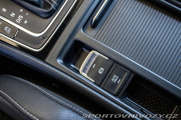 Volkswagen Golf Variant  GTD 2.0 TDI DSG 2017