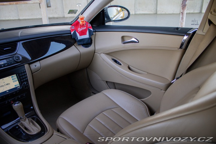 Mercedes-Benz CLS Kupé  320 CDI / AJ NA SPL 2007