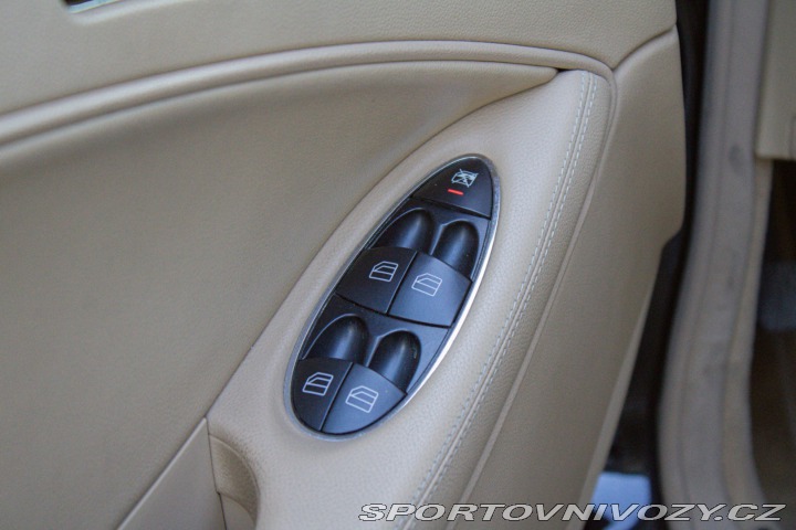 Mercedes-Benz CLS Kupé  320 CDI / AJ NA SPL 2007