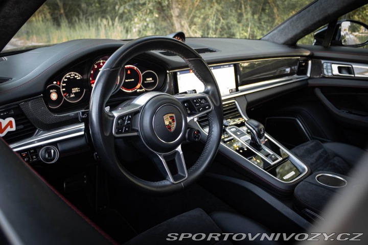 Porsche Panamera GTS / FINANCOVANIE / PRO 2019