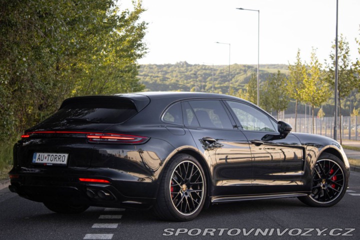 Porsche Panamera GTS / FINANCOVANIE / PRO 2019
