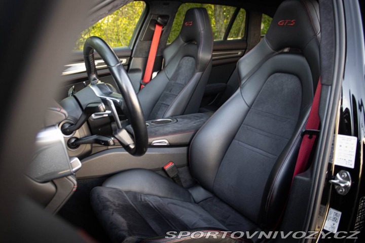 Porsche Panamera GTS / FINANCOVANIE / PRO 2019