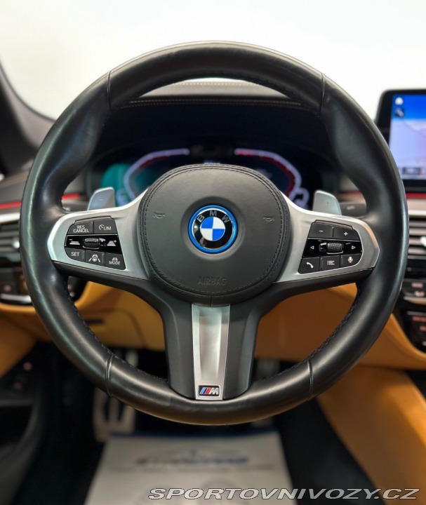 BMW 5 545e xDrive M Sport / La 2021
