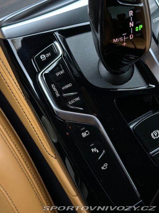 BMW 5 545e xDrive M Sport / La 2021