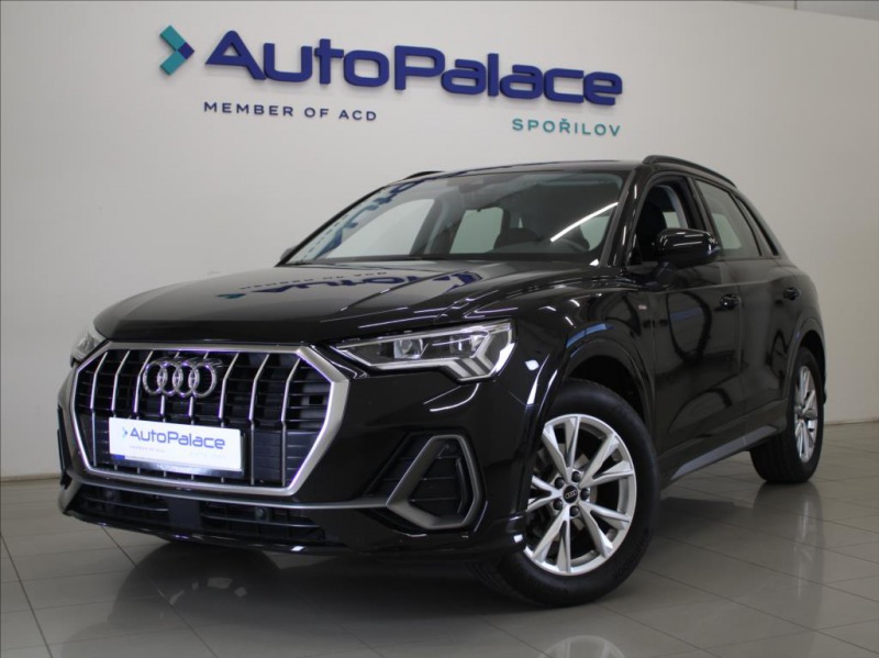 Audi Ostatní modely Q3 2,0 TDi S-Line 54tkm. 1.m