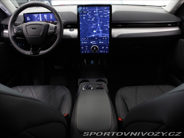 Ford Mustang Mach-E 0,1 75kWh 300koní 2023