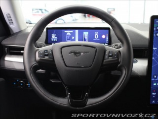 Ford Mustang Mach-E 0,1 75kWh 300koní 2023