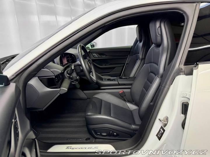 Porsche Taycan 4S PERFORMANCE, VZDUCH PA 2023