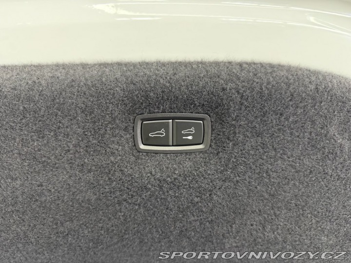Porsche Taycan 4S PERFORMANCE, VZDUCH PA 2023