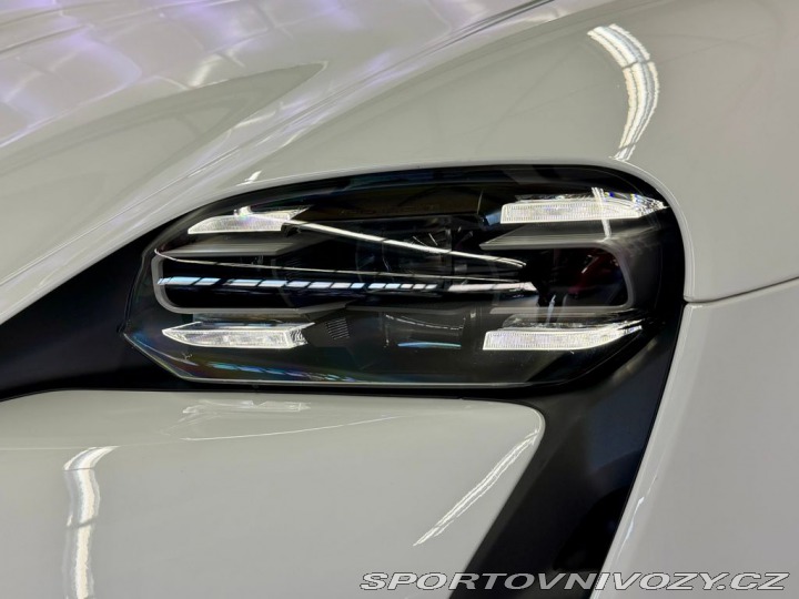 Porsche Taycan 4S PERFORMANCE, VZDUCH PA 2023