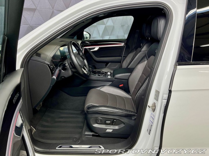 Volkswagen Ostatní modely Touareg 3.0TDI 210KW 4MOTION R-LI 2021