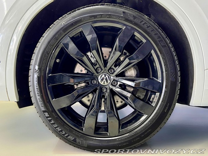 Volkswagen Ostatní modely Touareg 3.0TDI 210KW 4MOTION R-LI 2021