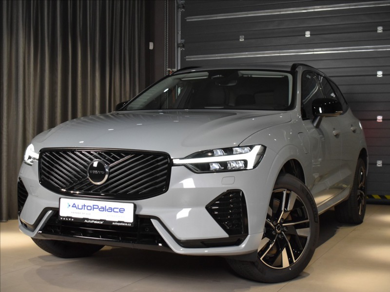 Volvo Ostatní modely XC60 2,0 T6  Plus Dark