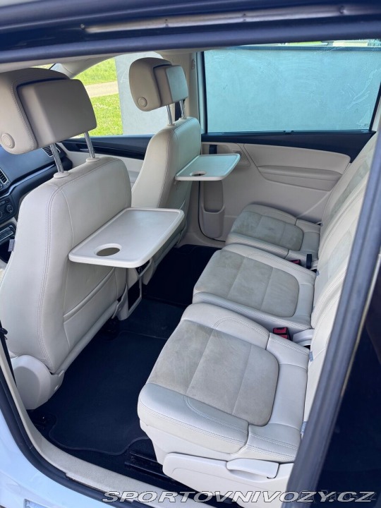 Volkswagen Ostatní modely Sharan 2,0   2. Majitel, servisn 2016