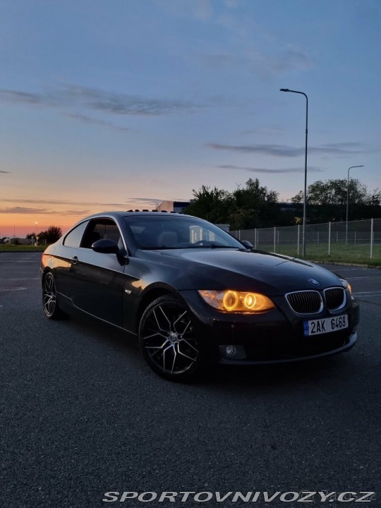 BMW 3 2,5   E92 325i automat 1800