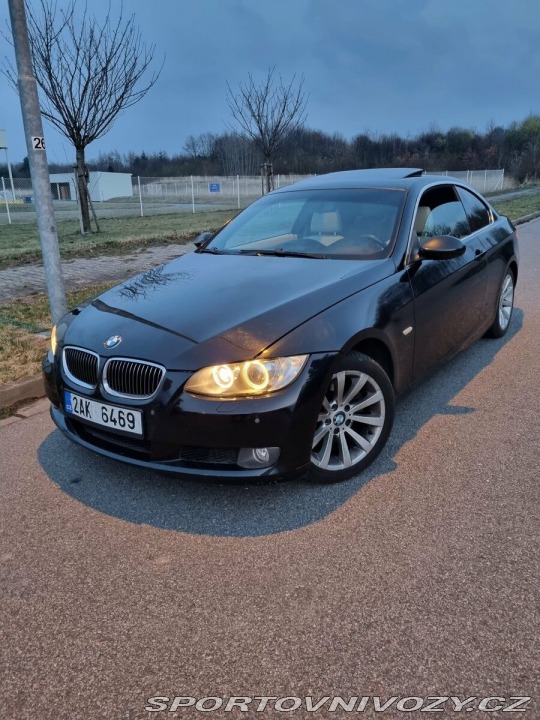 BMW 3 2,5   E92 325i automat 1800