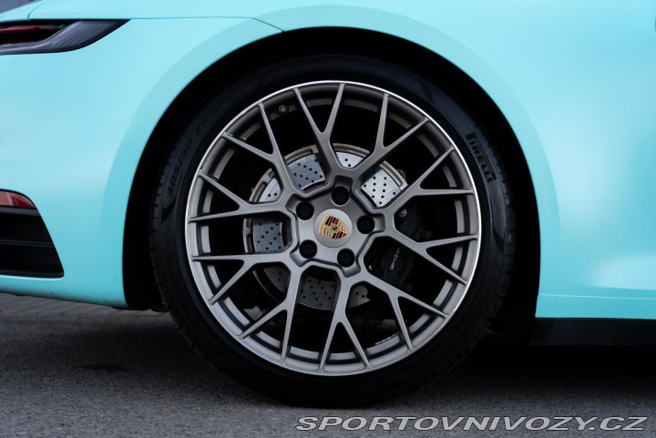 Porsche 911 Carrera 4 2020