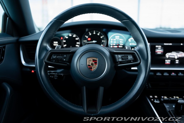 Porsche 911 Carrera 4 2020