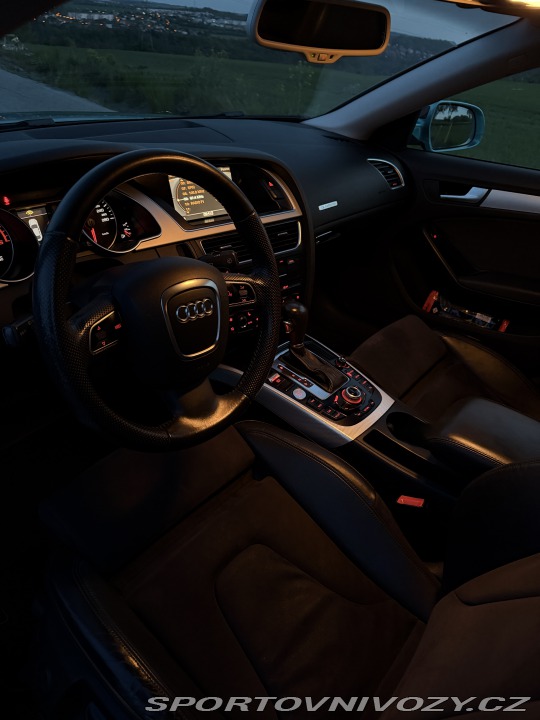 Audi A5  2011