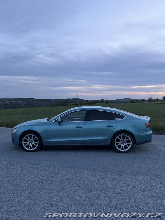 Audi A5  2011