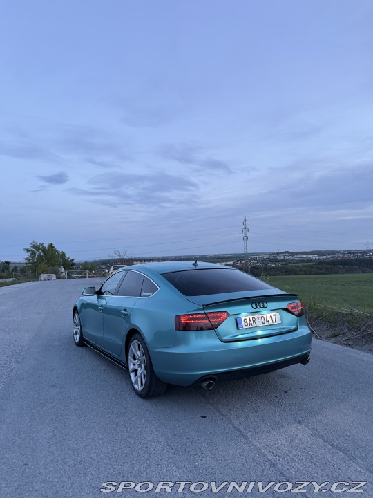 Audi A5  2011