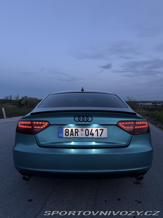 Audi A5  2011