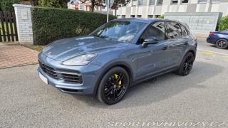 Porsche Cayenne S Akrapovič