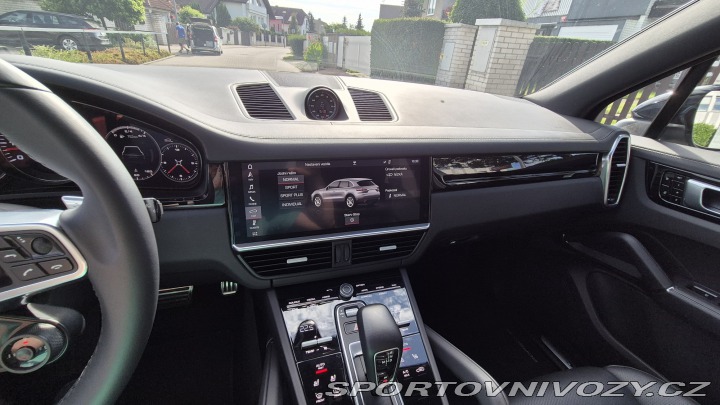 Porsche Cayenne S Akrapovič 2018