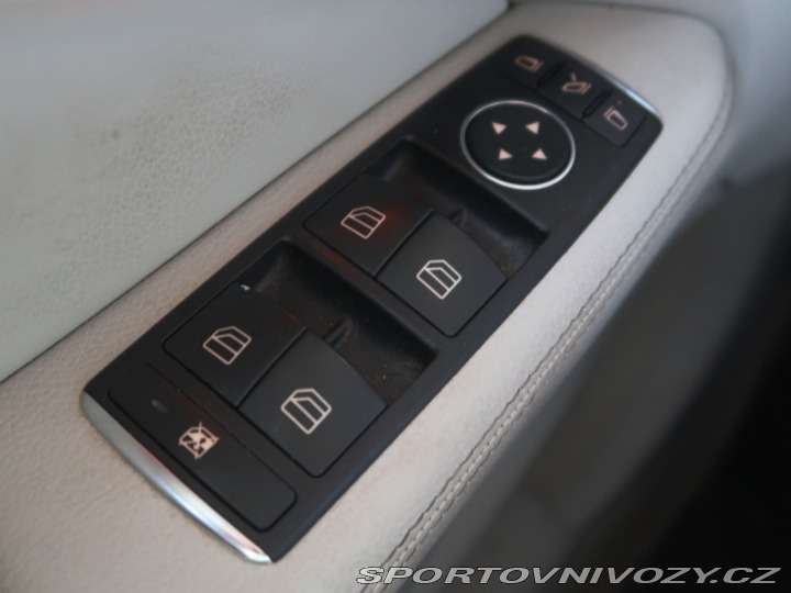 Mercedes-Benz E E 350 4MATIC 2013