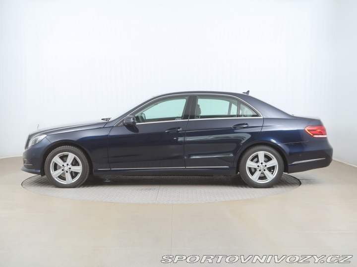 Mercedes-Benz E E 350 4MATIC 2013