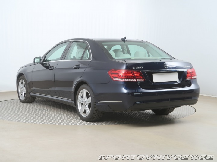 Mercedes-Benz E E 350 4MATIC 2013