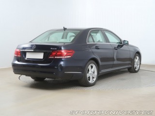 Mercedes-Benz E E 350 4MATIC 2013