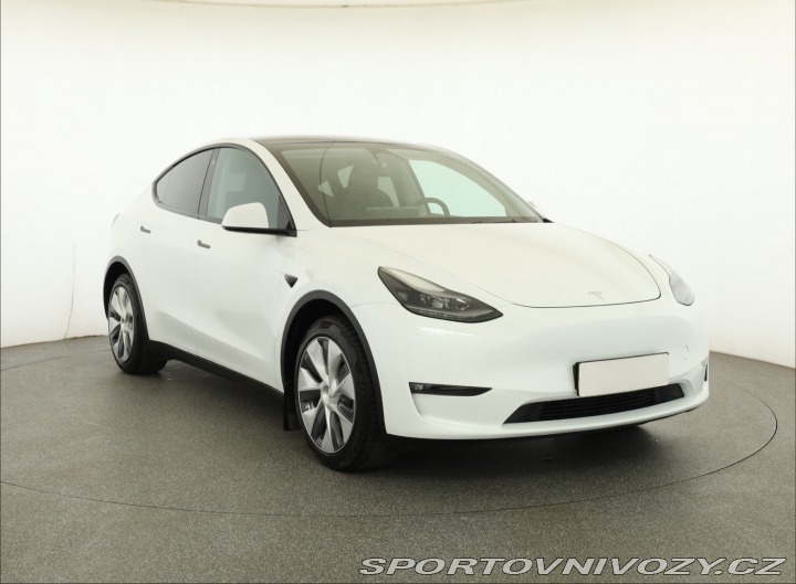 Tesla Model Y Long Range AWD 79kWh 2024