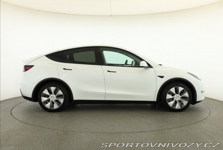Tesla Model Y Long Range AWD 79kWh 2024