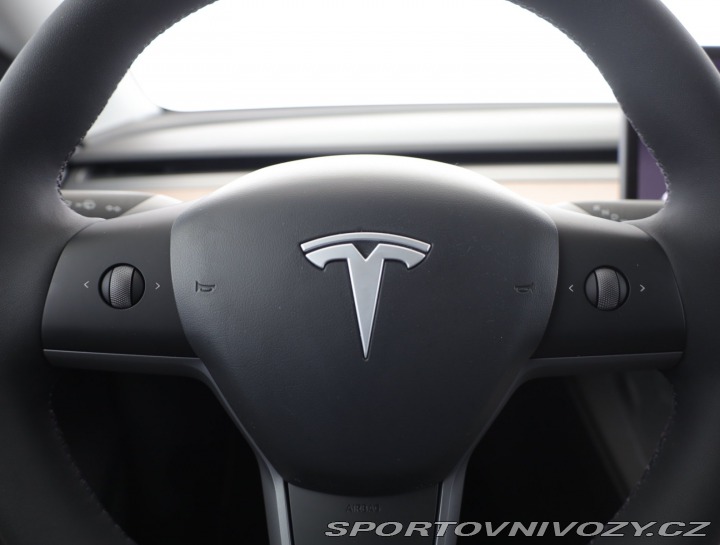 Tesla Model Y Long Range AWD 79kWh 2024