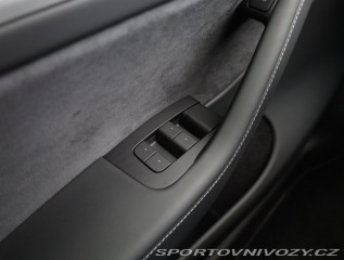 Tesla Model Y Long Range AWD 79kWh 2024