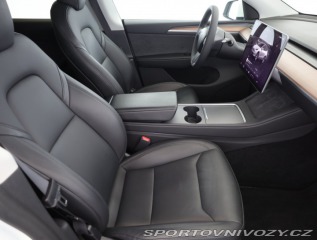 Tesla Model Y Long Range AWD 79kWh 2024