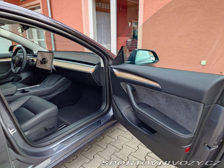 Tesla Model 3 L.R.Dual Motor 366KW REZE 2022