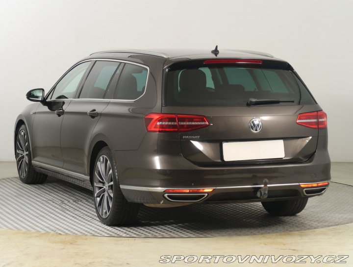 Volkswagen Ostatní modely Passat Highline 2.0 BiTDI 2016
