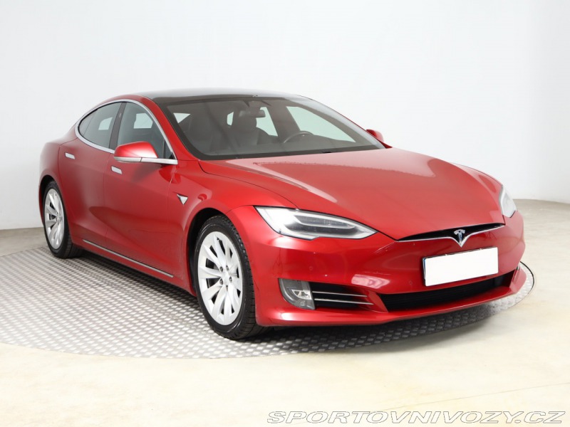 Tesla Model S Long Range