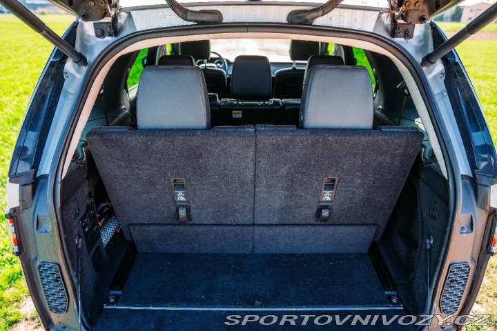 Ostatní značky Ostatní modely Land Rover Discovery 3,0   HSE, 7 mist, servis 2017