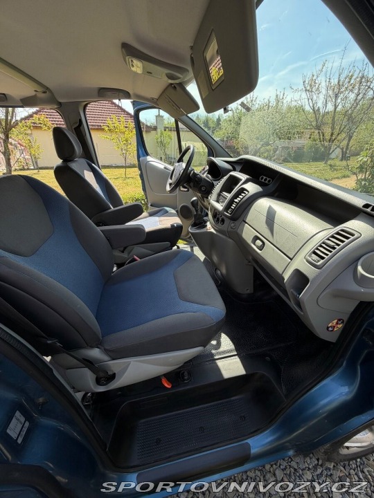 Renault Ostatní modely Trafic 2,5   dci Long Camper 2013