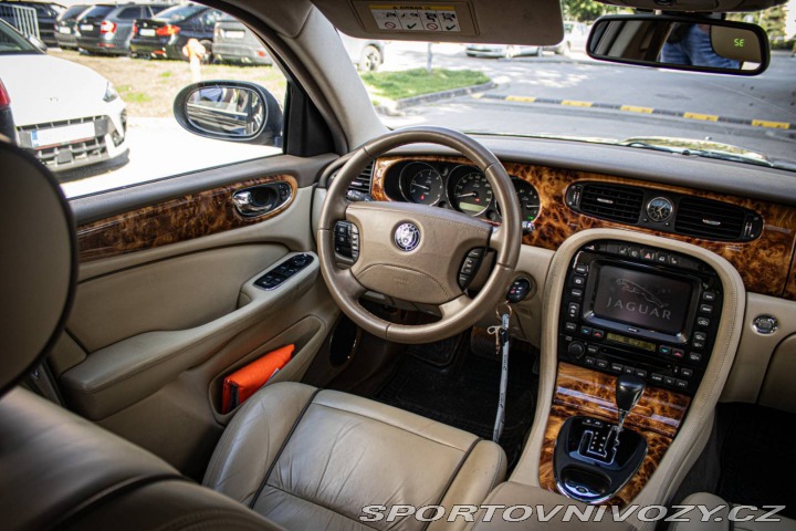 Jaguar XJ XJ6 X350 2.7 D, 152kW, A 2007