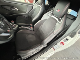 Toyota Yaris GR,CIRCUIT PACK,PŮVOD ČR 2021